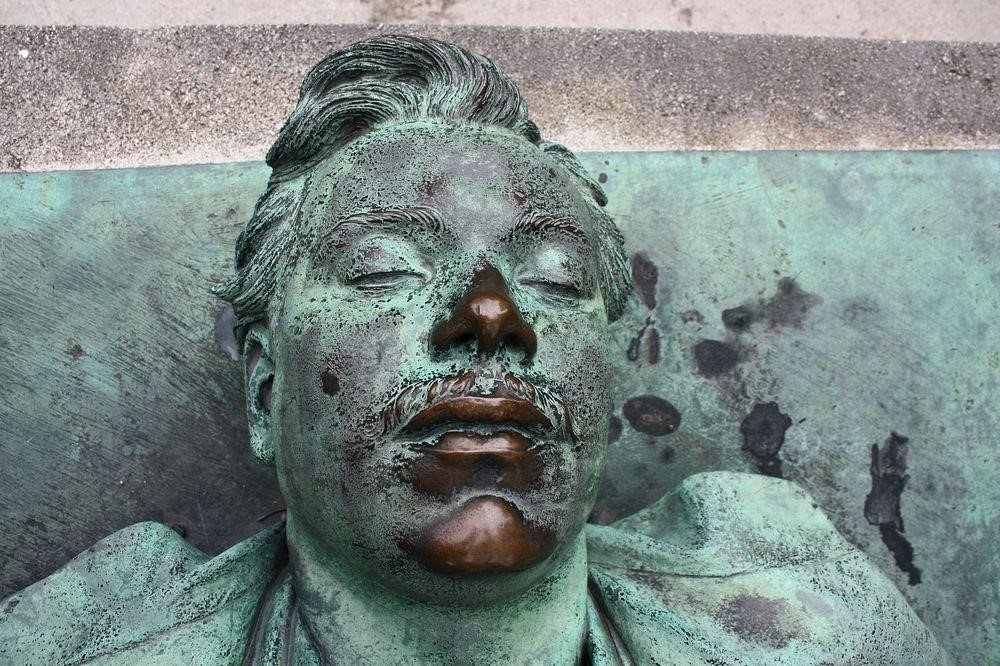 Grave of Victor Noir